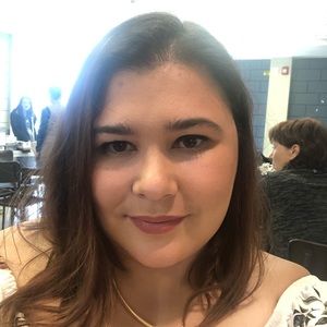 Meet your Posher, Leanne